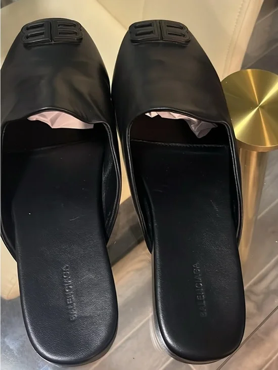 Balenciaga Black Leather BB Embossed Slide Loafers - Picture 4 of 4